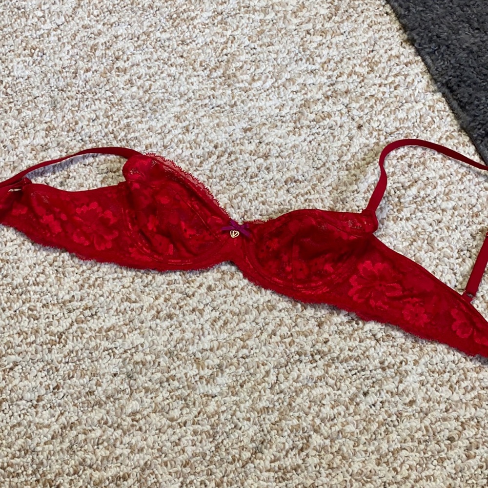 Brand new Victoria’s Secret bra